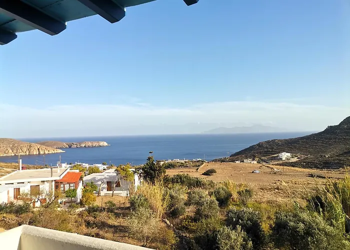 Maroussa\'S Apartments